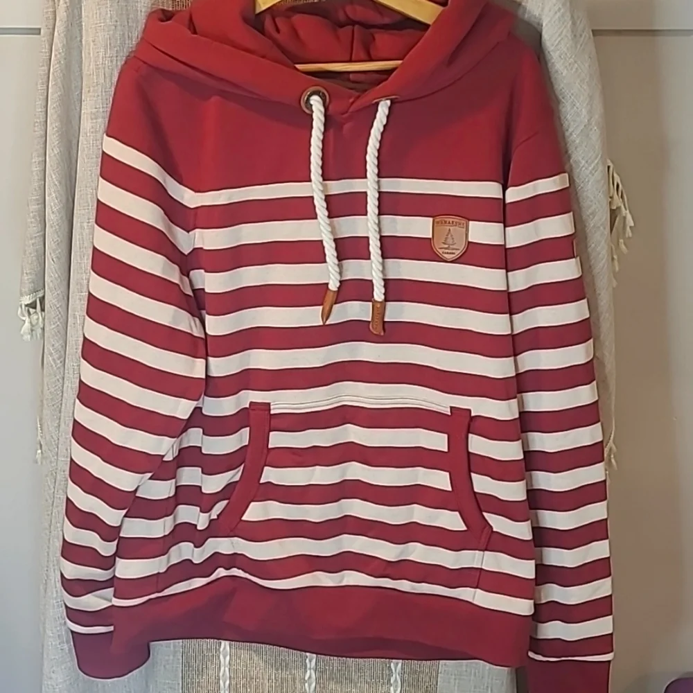 Item #17 NWOT Women's Wanakome Hoodie sz XL - Picture 2 of 5